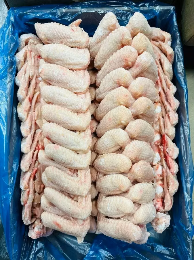 Курица, свинина, говядина.