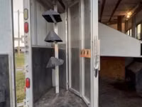 2005 Kiefer Built Evolution Gooseneck Horse Trailer — الصورة 5
