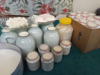 1 ltr --1 m 50 qəpik ( Süd ) 3 kq balon --4 m 50 qəpik (qatiq) 600 qr — 2 зураг
