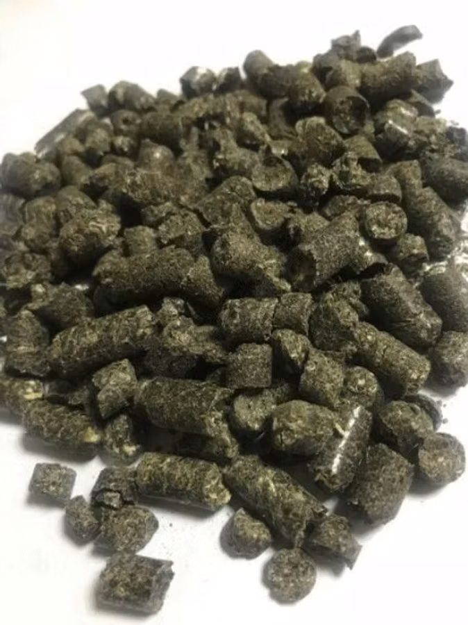 Мы гранулы, изготовленные из подсолнечной шелухи.