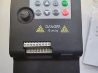 Преобразователь частоты на 5.5кВт 50 Гц с 220В/380В Convertor de frecventa — photo 1