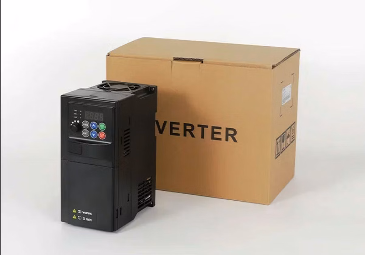 Преобразователь частоты на 5.5кВт 50 Гц с 220В/380В Convertor de frecventa