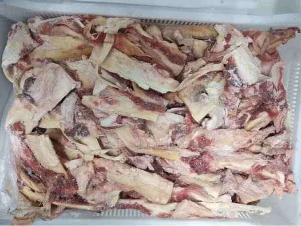 Жилка становая, мягкая.