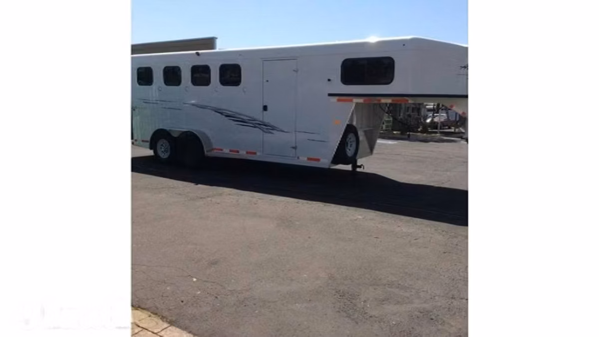 Trails West Adventure MX Horse Trailer