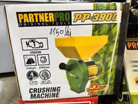 Moară electrică 3900w — photo 1