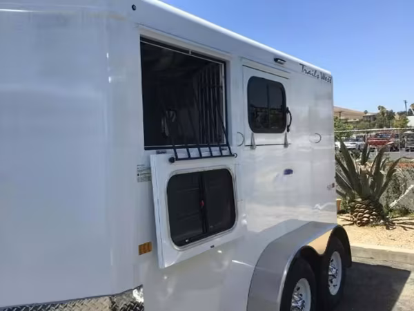 Trails West 2026 Manufacturing 2 Horse Bp Horse Trailer