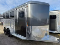 2026 Maverick Trailers Lite Deluxe Bumper Pull Horse Trailer — الصورة 2