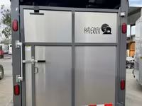 Maverick Trailers Standard Steel Horse Trailer — 照片 3