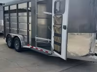 Maverick Trailers Standard Steel Horse Trailer — 照片 4