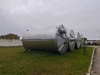 Cisterne цистерны.20.25.50 tone emal inox metal cu transportare — الصورة 2